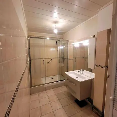 La Case A Jeannette Chateauroux Exterior photo